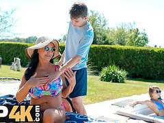 TitsCult presents: Mommy4k. sunstroke at the pool of love