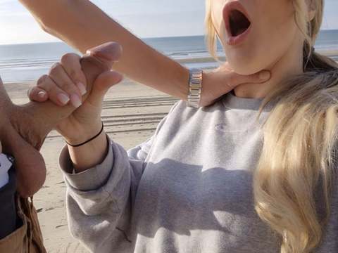 TitsCult presents: Outdoor after a blowjob for a stranger on the beach, i was fucked in public